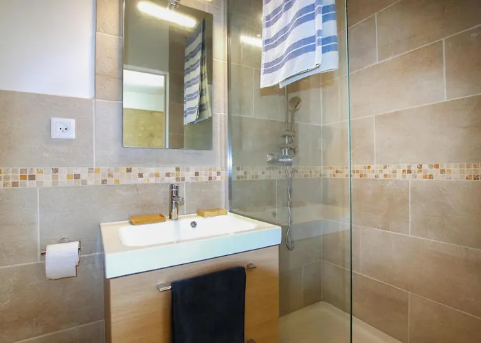 Apartament Gorgeous In St Restitut