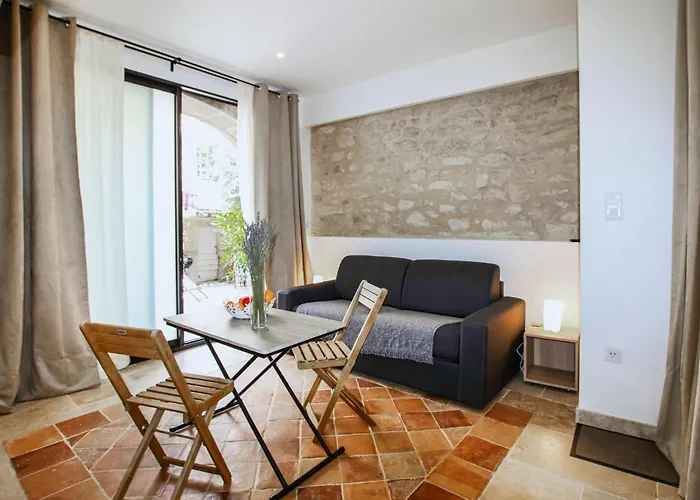 Apartament Gorgeous In St Restitut *