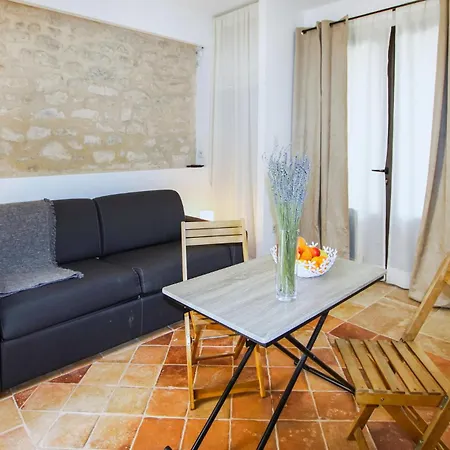 Apartment In St Restitut With Wifi *